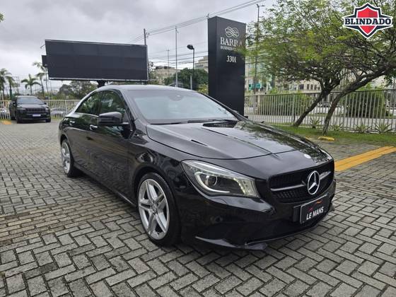 MERCEDES-BENZ CLA 200 1.6 URBAN 16V FLEX 4P AUTOMÁTICO MERCEDES-BENZ CLA 200 1.6 URBAN 16V FLEX 4P AUTOMÁTICO